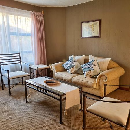 Bass Lake Country Lodge Pretoria-Noord Extérieur photo