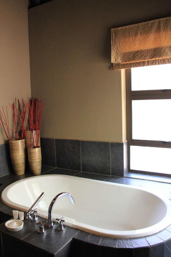 Bass Lake Country Lodge Pretoria-Noord Extérieur photo